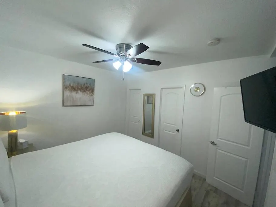 Stylish Apartment Near The Strip !!! Las Vegas