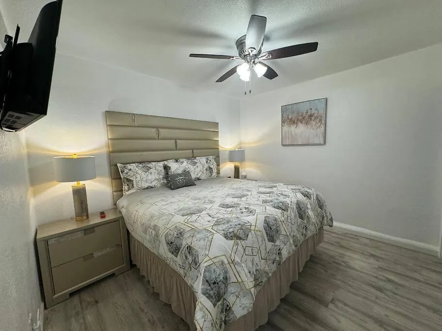 Stylish Apartment Near The Strip !!! Las Vegas