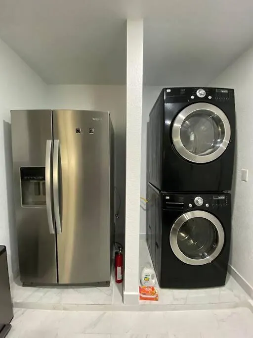 Stylish Apartment Near The Strip !!! Las Vegas